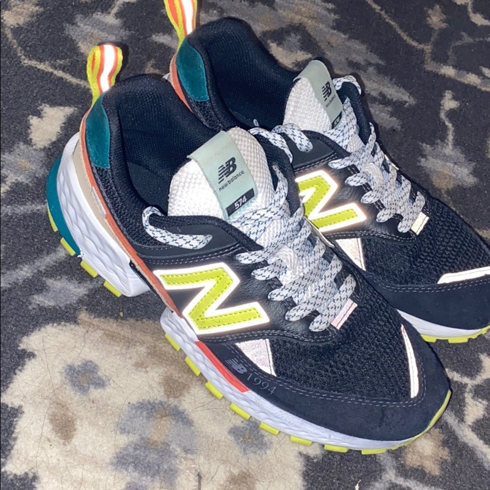 New Balance Men Size 9